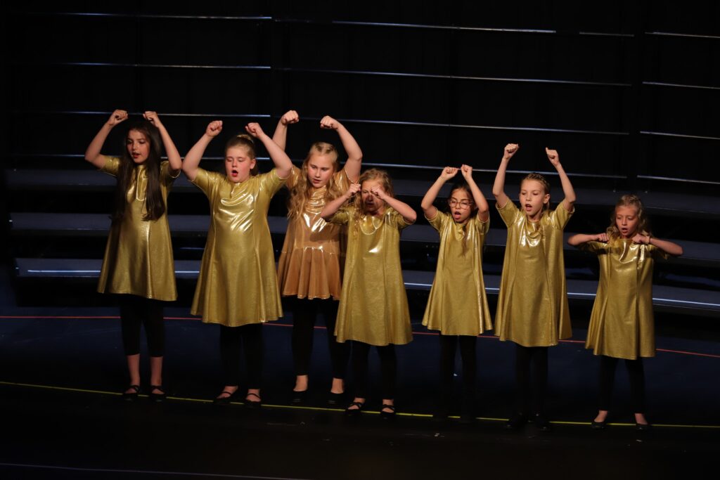 344845384_3487386908209333_8242172115729807225_n